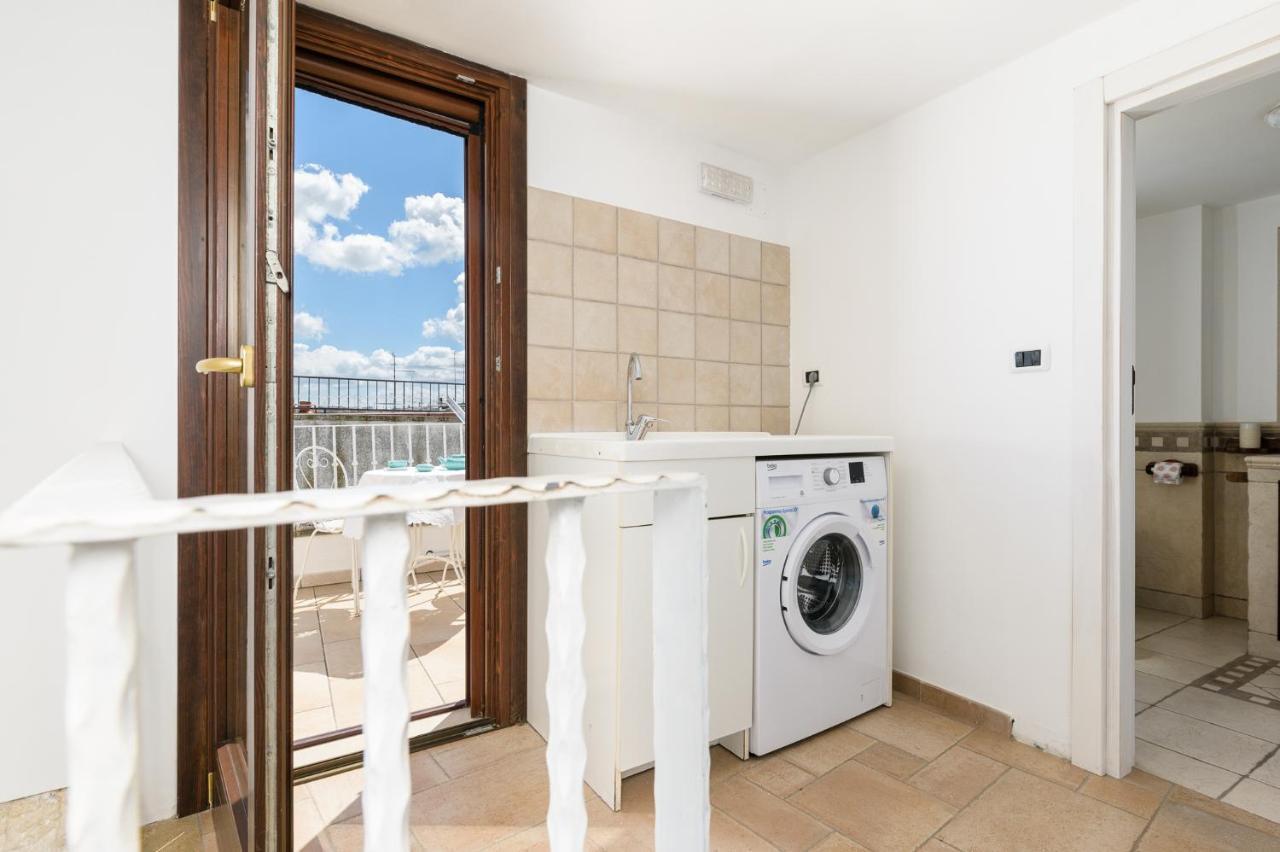 La Terrazza Del Marinaio Apartment Ostuni Luaran gambar